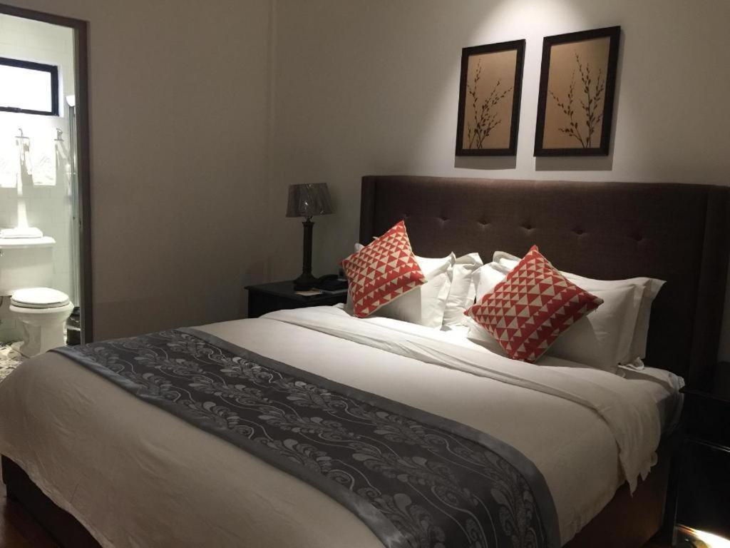 Avenue Suites Bacolod Exterior foto