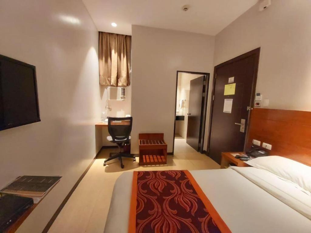 Avenue Suites Bacolod Exterior foto